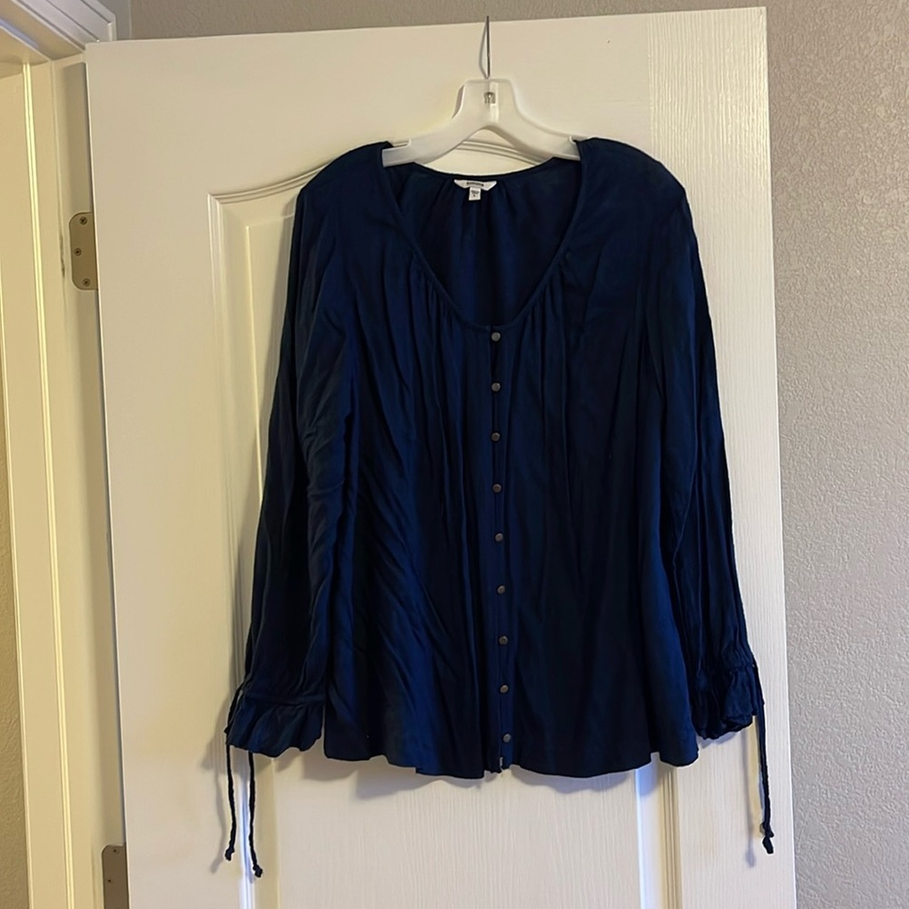 Navy blue button up long sleeve shirt